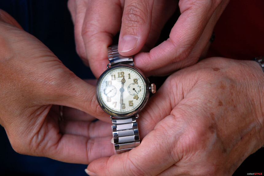 Hodinky Longines, s ktorými Amelia Earhart preletela Atlantický oceán. Zdroj: www.applelady.ca