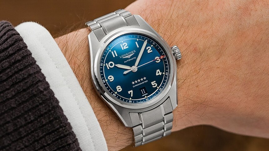 Modrá verzia pôvodného modelu Spirit 37 mm. Zdroj: www.youtube.com/teddybaldassarre