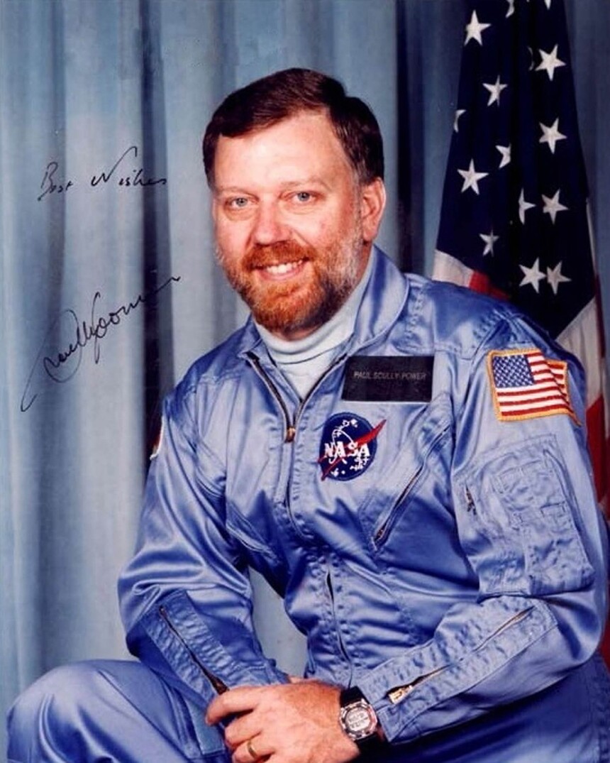 Austrálsky astronaut Paul Desmond Scully-Power a jeho Seiko Rotocall.