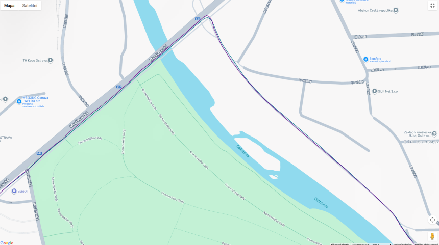 modrá – Amazfit T-Rex Ultra 2, fialová – Garmin Tactix 8