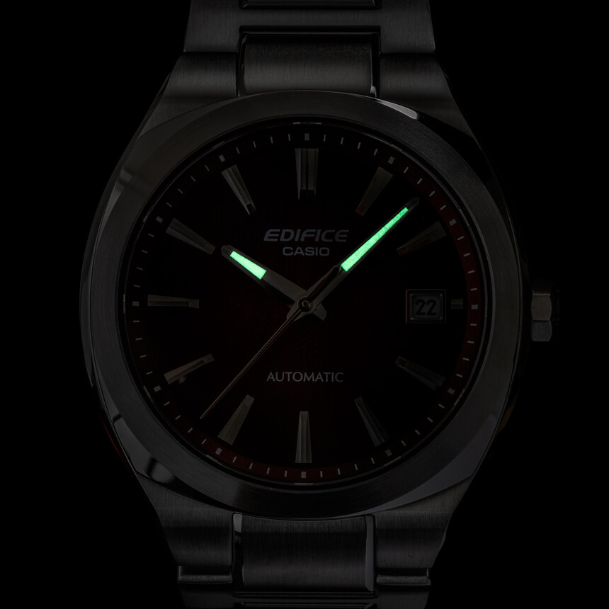 Luminiscencia modelu Casio EFK-200.