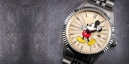Fotogaléria hodiniek Invicta Disney s Mickey Mousom – Húf ikonických myšiakov