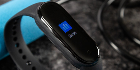 Súťaž o 3 smart náramky Xiaomi Mi Band 5