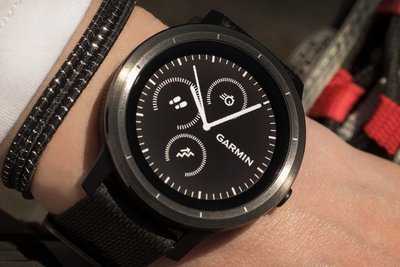 Garmin VívoActive 3 Optic Grey PVD, Black band