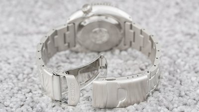 Seiko Prospex Sea Automatic Diver's SRPD21K1 Save the Ocean Great White Shark Special Edition "Turtle"