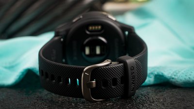 Garmin Vívoactive 4S Gray/Black Band