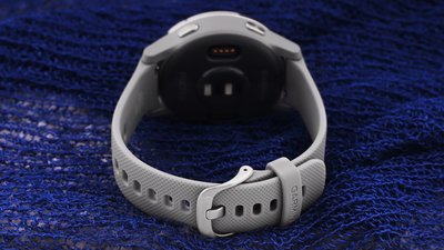 Garmin Vívoactive 4S Silver/Gray Band