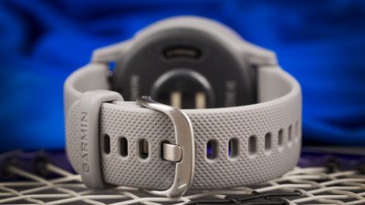 Garmin Vívoactive 4S Silver/Gray Band