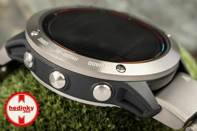 Garmin Quatix 6X PRO Solar Titanium/Titanium Band (+ náhradné remienok)