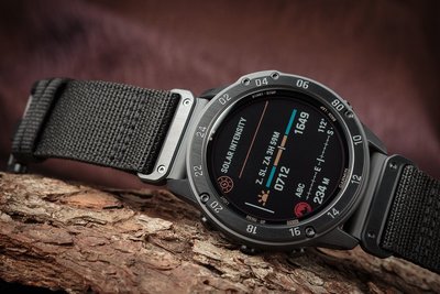 Garmin Tactix Delta PRO Solar Sapphire (+ náhradné remienok)