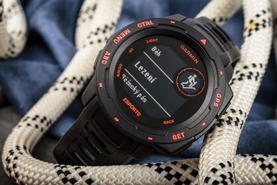 Garmin Instinct Esports Optic
