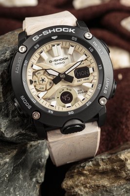 Casio G-Shock Original GA-2000WM-1AER Carbon Core Guard Utility Wavy Marble Series