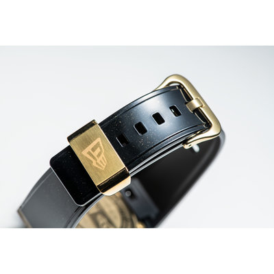 Casio G-Shock Original GM-110NE-1AER New Era 100th Anniversary Collaboration Model Limited Edition (+ náhradní řemínek)