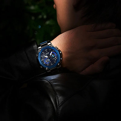 Casio G-Shock MT-G Dual Core Guard Carbon Monocoque MTG-B2000B-1A2ER