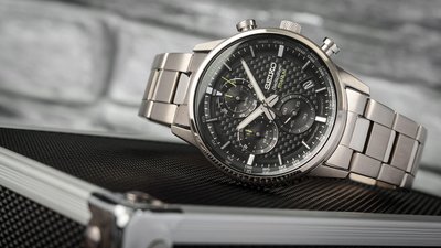 Seiko Chronograph Titanium Quartz SSB389P1