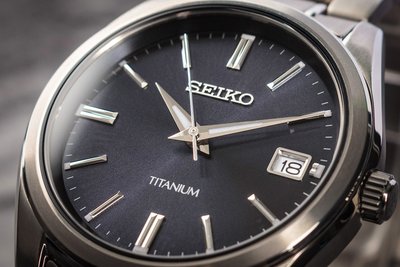 Seiko Quartz Titanium SUR373P1