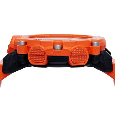 Casio G-Shock Original GA-2200M-4AER Carbon Core Guard