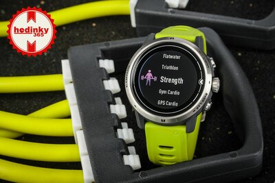 Coros Apex Pro 47mm strieborné
