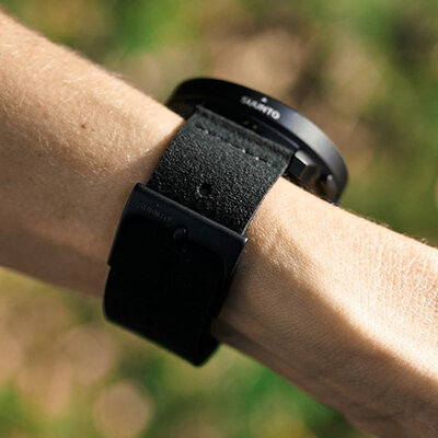 Textilný remienok Suunto 22mm (pre Suunto URB5), čierny, Quick Release