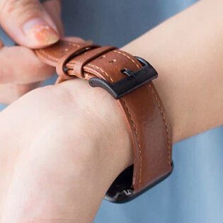 Kožený remienok Ricardo (pre Apple Watch 42/44/45/49mm), hnedý V2