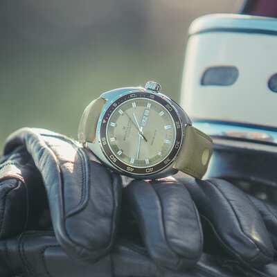 Hamilton American Classic Pan Europ Automatic H35445860 (+ náhradný remienok)