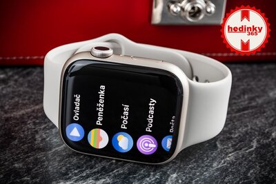 Apple Watch Series 9 GPS 45mm Starlight Aluminium Case / Starlight Sport Band - S/M