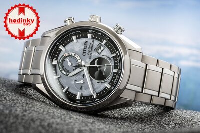 Citizen Športový Eco-Drive rádiom riadený Tsuki-yomi Moonphase Super Titanium BY1010-81H