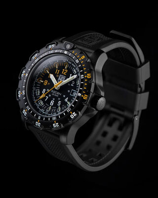 Luminox Land XL.8825.H.SET (+ náhradný remienok)