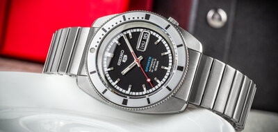 Seiko 5 Sports Automatic SRPL05K1 Heritage Design Re-creation Limited Edition 9999pcs (+ náhradný remienok)