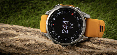 (SK) Garmin Fenix 8 AMOLED 47mm, Sapphire Titanium Graphite Spark Orange Band