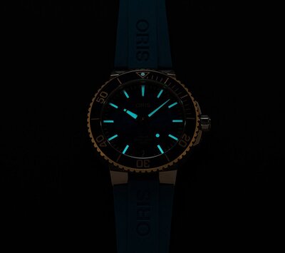 Oris Aquis Date Automatic 01 400 7769 6355-07 4 22 75FC