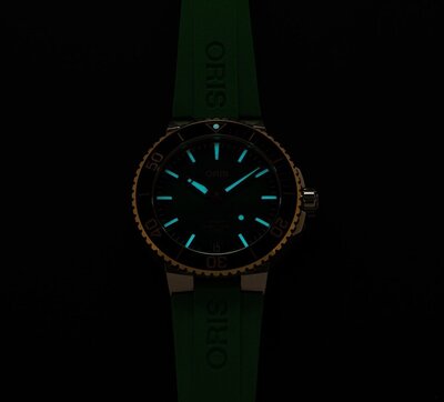 Oris Aquis Date Automatic 01 400 7769 6357-07 4 22 77FC