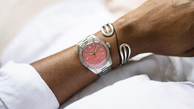 Oris Divers Sixty-Five Cotton Candy Automatic 01 733 7771 4058-07 8 19 18