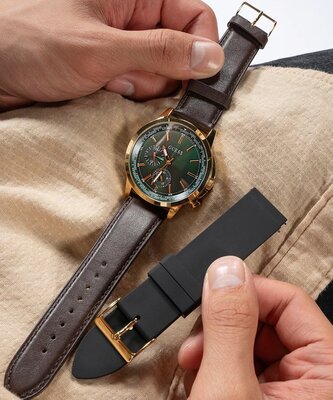 Guess Spec GW0664G2 (+ náhradný remienok)