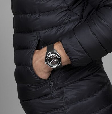 Rado Captain Cook High-Tech Ceramic Automatic R32127156