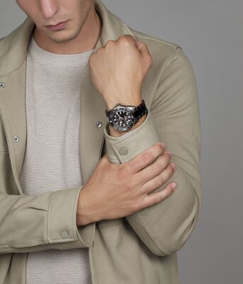 Rado Captain Cook High-Tech Ceramic Diver Automatic R32144102