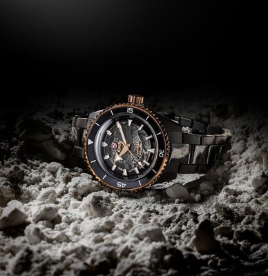 Rado Captain Cook High-Tech Ceramic Automatic R32127162