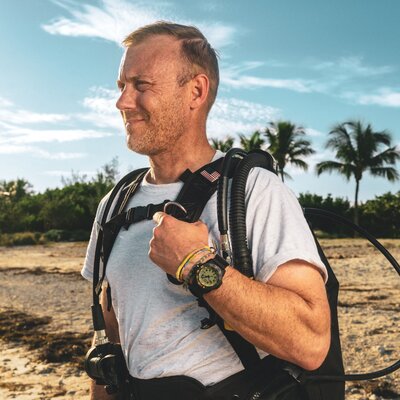 Luminox Navy SEAL XS.3517.NSF.SET Foundation (+ náhradný remienok)