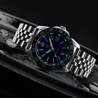 Luminox Sea XS.3123M.SET.1 Pacific Diver (+ náhradný remienok)