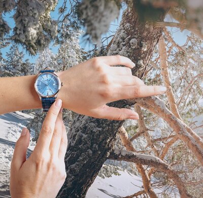 Perrelet Weekend GMT Ice Blue A1304/A