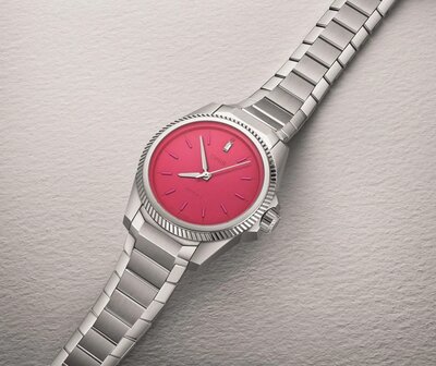 Oris ProPilot X Miss Piggy Edition 01 531 7796 4158-07 8 17 05LC