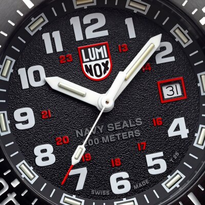 Luminox Navy Seal 4230 Series XS.4231.SET (+ náhradný remienok)
