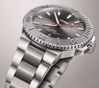 Oris Aquis Date Relief Automatic 01 733 7789 4153-07 8 23 04PEB