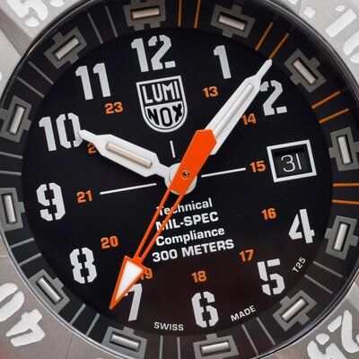 Luminox Mil Spec XL.3359.SET (+ náhradný remienok)