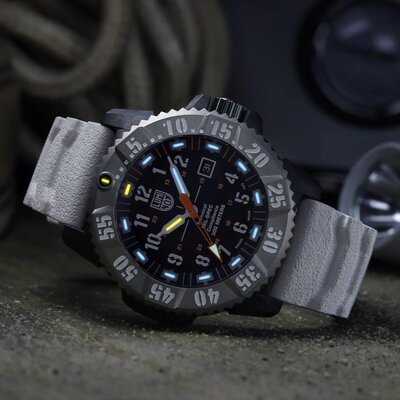 Luminox Mil Spec XL.3359.SET (+ náhradný remienok)