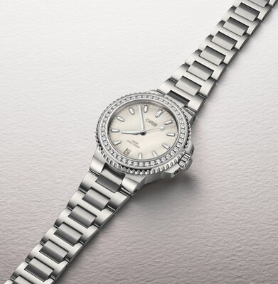 Oris Aquis Date Diamonds Automatic 01 733 7792 4956-07 8 19 05P