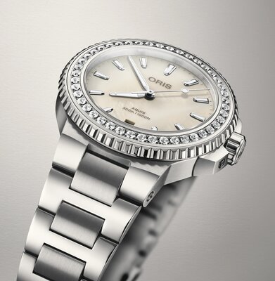 Oris Aquis Date Diamonds Automatic 01 733 7792 4956-07 8 19 05P
