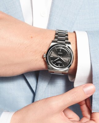 Longines Conquest Automatic L3.830.4.52.6