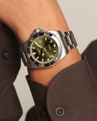 Longines Conquest HydroConquest Automatic GMT L3.790.4.06.6
