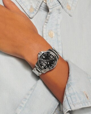 Longines Conquest HydroConquest Quartz L3.370.4.56.6